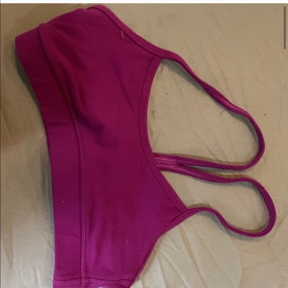 Lululemon sports bra